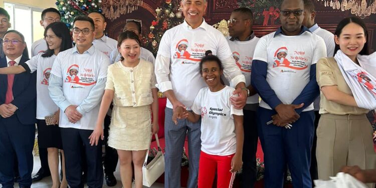 MINEA is once again promoting the Solidarity Christmas event for the Mamã Madalena and Innovation and Development Center for Inclusion shelters, located in the Benfica District, in its second edition.