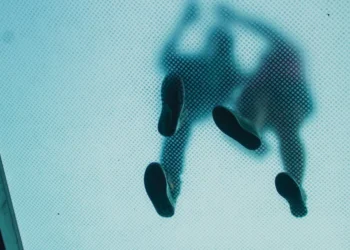 “Economía: Stability and Prosperity in a Volatile Global Economy”