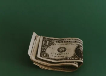 “Empowering Growth: The Importance of Finanzas in Modern Society”