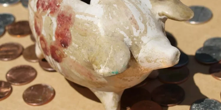 “The Impact of Economía on Society: A Crucial Study”