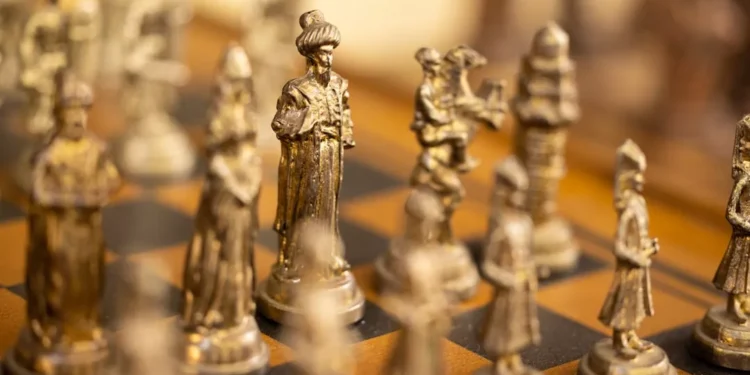 “The Misconceptions of Economía: A Broader Perspective”