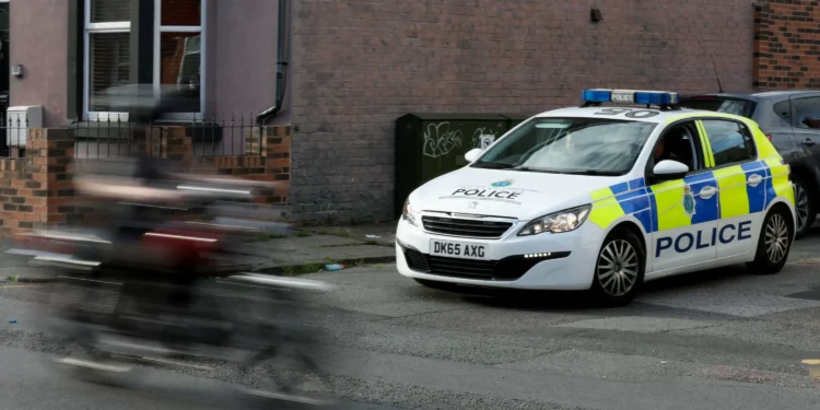 UK police put on alert as country braces for more anti-Muslim riots