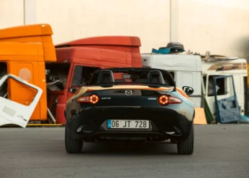 “Social Media: The Essential Element of Modern Life”