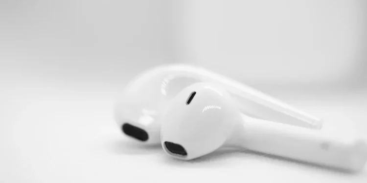 “The Inescapable Influence of Technology in Our Daily Lives”