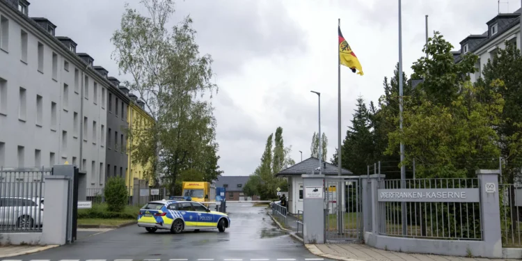Germany nabs suspected terrorist plotting to attack soldiers