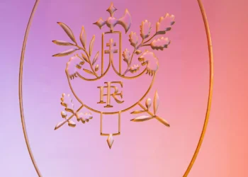 “Discovering the Duality of Política: Power, Corruption, and Unity”