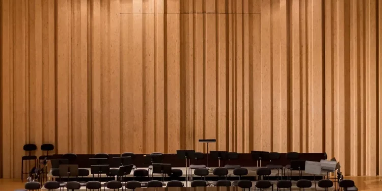 “The Unifying Power of Music: Breaking Barriers and Creating Bonds”