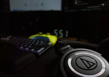 “Music: The Universal Language That Connects and Transcends Barriers”