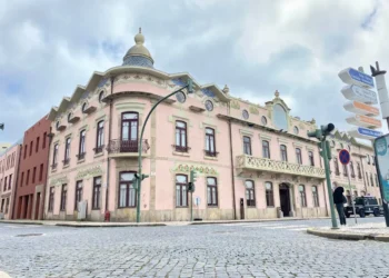 “Harmony Across Borders: The Timeless Magic of Music”