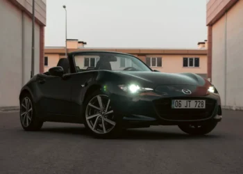 “Social Media: The Modern Way of Connection”