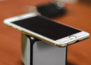 “The Transformative Power of Technology: A Modern Marvel”