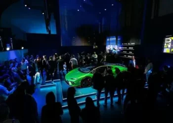 Lamborghini Temerario: Hello, Bonjour, Hola, Hej, Merhaba