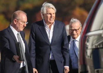 Ex-Abercrombie CEO’s Lawyers Question His Competency to Face Sex Charges