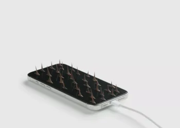 “The Impact of Social Media on Modern Relationships”