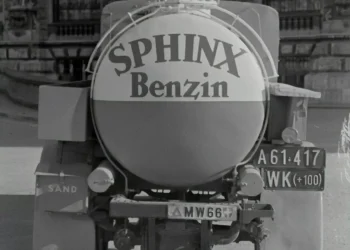 “The Power and Benefits of Studying Economía”