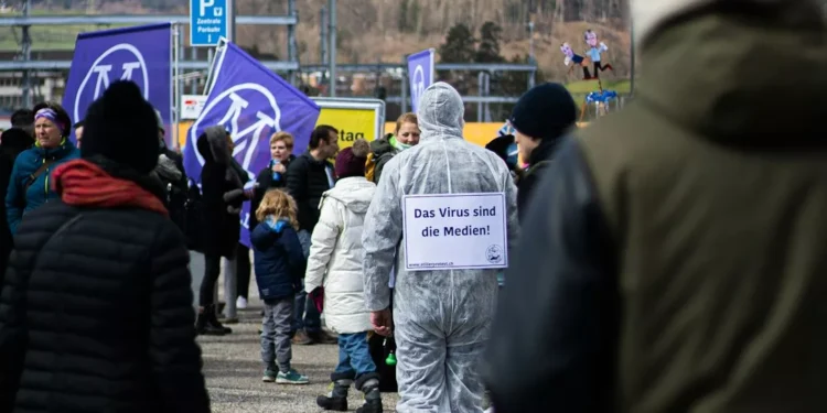 “Beyond Numbers: Exploring the True Meaning of Economía”