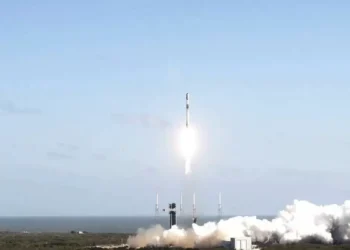 SpaceX Falcon 9 Completes 450th Mission, Deploys 23 Starlink Satellites