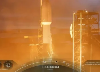 SpaceX Falcon 9 Lands Near The Bahamas for First Time After Starlink Launch