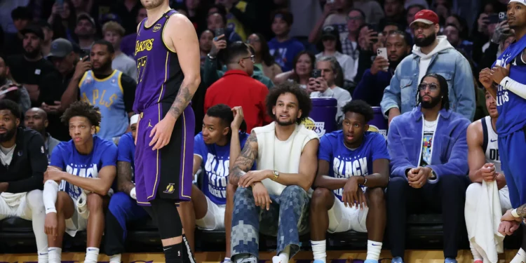 Lakers vs Mavericks Injury Report: Luka Doncic, Anthony Davis Status Revealed