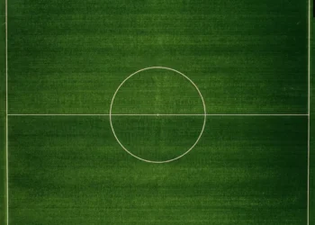 “Unleashing the Power of Deportes: Passion, Determination, Teamwork”