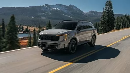 Two Kia Models Named to Cars.com 2025 Best Value New Cars Report