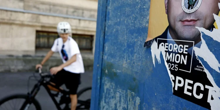 Romania to vote in critical presidential rerun as hard-right nationalist leads