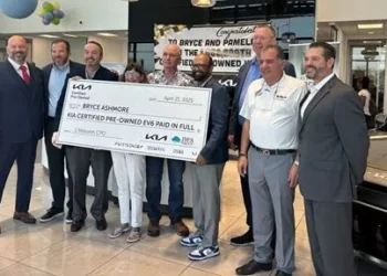 Kia America Celebrates Sale of 1 millionth Certified Pre−Owned Vehicle