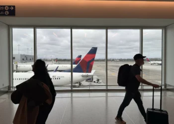 Plane Passenger Experiences ‘Delta Miracle’ After Pilot’s Extraordinary Runway Decision