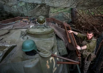 Ukraine pushes EU for stricter Russia sanctions as US hesitates