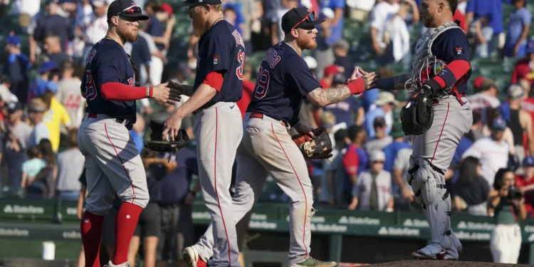 Former Phillies, Mets, Red Sox Pitcher Announces Retirement