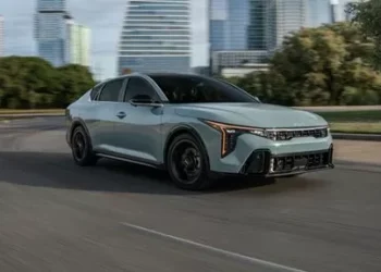 Kia K4 Named Among List of 2025 Wards 10 Best Interiors & UX Winners