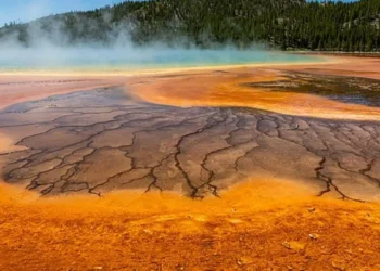 New Study Suggests Yellowstone May Help Solve the World’s Helium Crisis