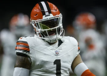 Steelers Defender Fires Off Bold Threat to Browns