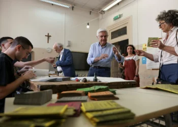 Italy votes in citizenship, rights referendum downplayed by govt