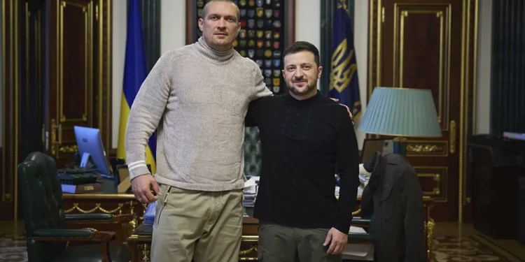 Usyk invites Trump to “live in his home” to see Ukraine war