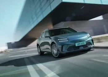 GENESIS MOTOR UK DEBUTS ENHANCED GV60