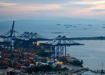 Greek port workers block arms shipment to Israel at Piraeus