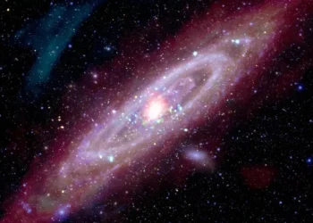 NASA’s Chandra Reveals Stunning Multi-Wavelength Image of Andromeda Galaxy