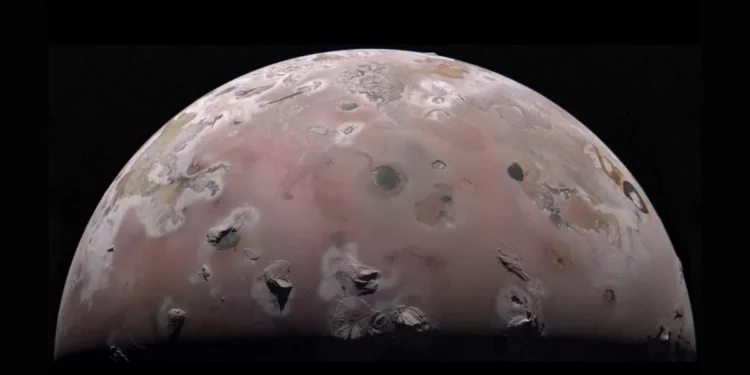 NASA Engineers Rescue JunoCam with Deep-Space Heating Hack