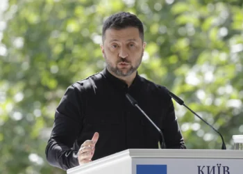 Türkiye, Gulf, Europe could host talks with Russia: Zelenskyy