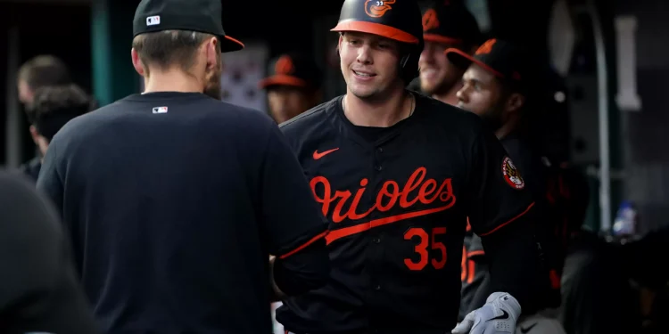 Reds Called Potential Landing Spot In Blockbuster Trade For Star Catcher