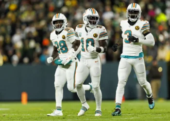 Former Dolphins, Giants Superstar Addresses Retirement Rumors