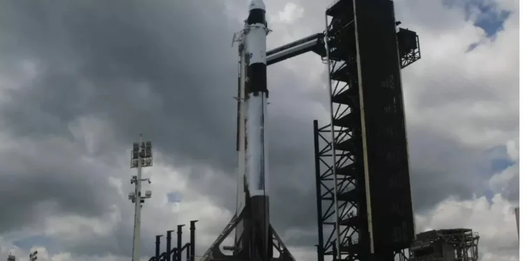 SpaceX, NASA Delay Crew-11 Launch Due to Thick Clouds over Kennedy Space Center