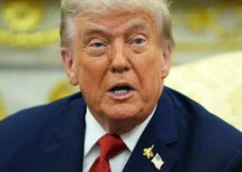 Trump signs order to approve TikTok deal, avoid US ban