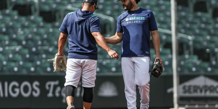 Mariners Officially Release $3.5 Million Veteran After Disappointing Season