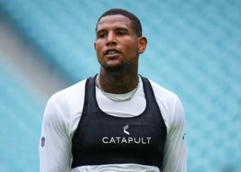 Back on Track: Veteran Tight End Scores First Touchdown Since 2023 Season