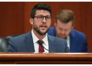 Florida AG issues subpoena to Roblox for child protection policies