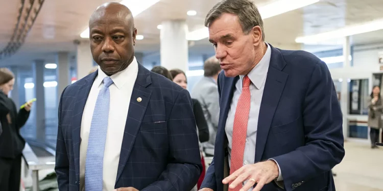 Crypto market bill hits roadblocks in Senate