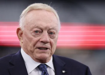 Jerry Jones Sends Harsh Message After Cowboys' Blowout Loss to Broncos