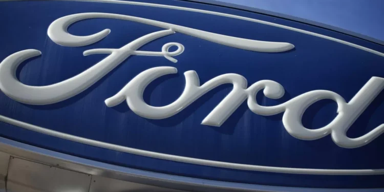 Ford recalls 290K vehicles over rearview camera safety issue